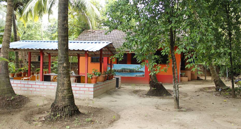 Jadhavanche Nyahari Niwas, Tarkarli 1